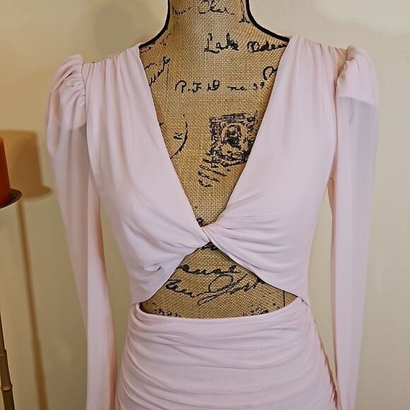 NWT Lovers + Friends pink ruched cut out dress size Small - Picture 5 of 15